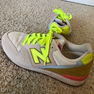 New Balance trendy neon sneakers SIZE 8.5